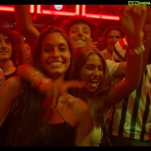 Mastiksoul Instagram - O último “Baile de Favela” foi assim🔥🔥🔥.
O próximo será no @blissvilamoura e vai ser maior ainda! Não percas a última grande festa do Algarve 🍾🎊🎉.
Para não ficares na porta: ⚠️Vem Cedo⚠️