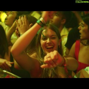 Mastiksoul Instagram - O último “Baile de Favela” foi assim🔥🔥🔥.
O próximo será no @blissvilamoura e vai ser maior ainda! Não percas a última grande festa do Algarve 🍾🎊🎉.
Para não ficares na porta: ⚠️Vem Cedo⚠️