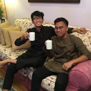 Mat Luthfi Instagram - Aku dah suruh Luqman senyum tapi dia duk buat muka hehehe video dia apara woi.