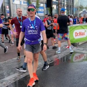Matej Cifra Instagram - 📌 Ďakujem @bratislavamarathon za krásny 19.ročník!
🔅 Ďakujem @olcoboiii za spoločnosť a motiváciu!
🎥 Ďakujem @slepacibujon za video. (Dúfam, že sa už cítiš lepšie)
❤️ Ďakujem @veronikaostrihonova za podporu.
➡️ Ďakujem @spolusodvahou_sk za zmysel tohto dnešného behu. Podporiť organizáciu, ktorá už roky organizuje terapeutické a zážitkové tábory pre onkologicky a chronicky choré deti. Ďakujem. Link na zbierku nájdete v stories.