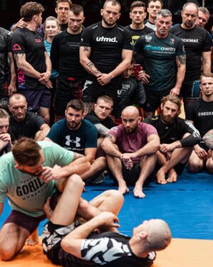 Mateusz Gamrot Instagram - Dużo nauki ale przede wszystkim dobra zabawa i uśmiech na twarzy 😁🔥
@leglockcamp x @mocne_chlopy_bjj_camp to były mocne dni , do następnego 👊🤼‍♂️ 
#lifestyle 
.
.
📸 @borojitsu