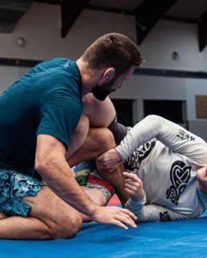 Mateusz Gamrot Instagram - Dużo nauki ale przede wszystkim dobra zabawa i uśmiech na twarzy 😁🔥
@leglockcamp x @mocne_chlopy_bjj_camp to były mocne dni , do następnego 👊🤼‍♂️ 
#lifestyle 
.
.
📸 @borojitsu