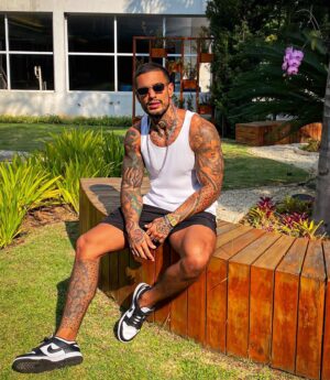 Matheus Sampaio Instagram - Até breve casinha, inicia-se aqui o glow up 🫶🏼✨🔥