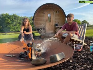 Mathias Coppens Instagram - Camping Coppens 2.0 🤪🤪🤪🥰