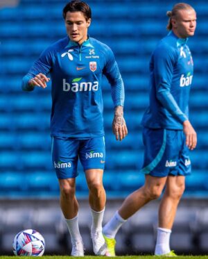 Mathias Normann Instagram - Thanks for all the birthday wishes, appreciate you🙏🏽happy to be back with the national team again🇳🇴