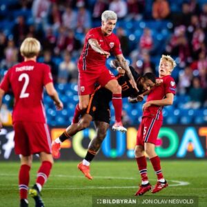 Mathias Normann Instagram - Good performance yesterday by the team, we deserved more!🙏🏽
the supporters was amazing, thanks🇳🇴

#norway #norwaynetherlands #🇳🇴 #normann