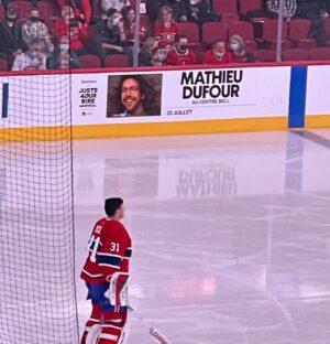 Mathieu Dufour Instagram - Carey Price ben relax avec ma grosse tronche sur une bande hihihi