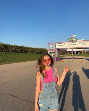 Matia Jackett Instagram - so allegedly it’s summer now allegedly ☀️🤭❤️