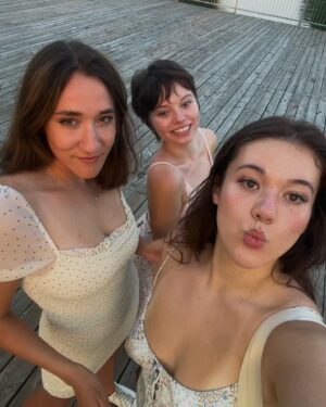 Matia Jackett Instagram - Always laughing with them 💗😂🧍🏻‍♀️🧍🏻‍♀️🧍🏻‍♀️ 🧚🏼‍♀️🧚🏼‍♀️🧚🏼‍♀️