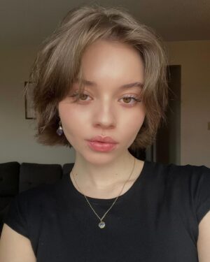 Matia Jackett Instagram - Oh what a lovely lovely day 🤭 minus the fact that I actually drank 2% milk for the first time in 15 years 🙂 thank you everyone for making today so special 🍾♓️🩵🥳😇
#whatsnineplusten21 #21