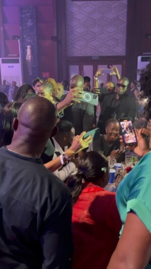 Matias Damásio Instagram - KANIMAMBO MAPUTO ❤️
👏🏽👏🏽👏🏽👏🏽👏🏽👏🏽👏🏽👏🏽👏🏽👏🏽
Ontem foi lindo e maravilhoso 
É sempre um prazer estar nesta terra que amo com esse povo que é a maior riqueza de Moçambique 🇲🇿 

Até a próxima se Deus quiser