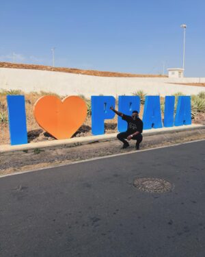 Matias Damásio Instagram - Muito Obrigado Cabo Verde 🇨🇻 Praia 🙌🏾
Obrigado por tanto amor 🫶 
Vocês foram o meu maior presente de Natal 🎄 

Não tenho palavras para agradecer as milhares de pessoas que vibraram e fizeram comigo o show na cidade da Praia 🇨🇻
Parabéns pelo país lindo e principalmente as pessoas humildes de coração e portas abertas 

Se eu soubesse desse tanto amor já tinha vos abraçado a mais tempo. 

Deus abençoe cada um de vocês 
Até a próxima se Deus quiser 

Boas festas 🎁🎄 Cabo Verde 🇨🇻 

Deus no comando 🙏