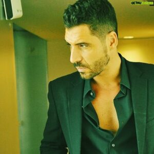 Matías Desiderio Instagram - Tirame palante ...Calle pero elegante.
#matiasdesiderio #actionmovies #actorargentino #actorlatino #films #televicionargentina #losangeles #hotmen #model #fuerza #poderinterior #art #tv #filmdirector