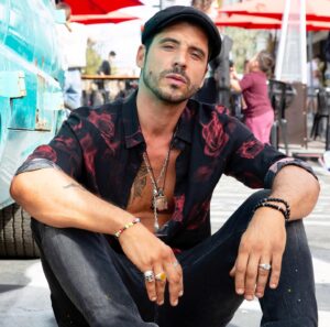 Matías Desiderio Instagram - No se si creo en el paraíso pero si creo en los Ángeles y Los Buenos Aires 🌊❤️🙏🏻😊🎬
Gracias eternas #losangelescalifornia 
@veccphotography  photo 

#actor #actorargentino  #alas #vuelo  #hombre #fuerza #matiasdesiderio #positivevibes #abrazos #razones #buenosaires #argentina #cuidarse #vivirlavida #fuerzaaereaargentina #matiasdesiderio #celebracion #amor #sexymen #hombresguapos #men #actor #sexy #sexyhot #losangeles #model #modelmen #argentina #buenasemana #foryou