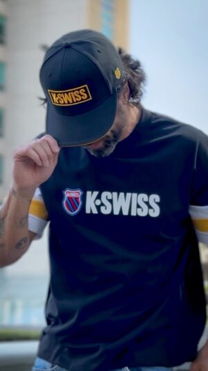 Matías Novoa Instagram - Comodidad y estilo en cada movimiento con #Kswiss