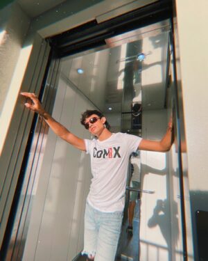 Matraka Traka Instagram - Nuestra ciudad, nuestro flow, nuestro estilo 😎
Se auténticx como @levismx 

👕 City Tee #LiveinLevis