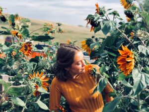 Matreya Fedor Instagram - 🌻 grandmas golden garden 🌻