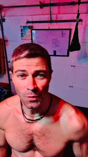 Matt Cohen Instagram - Boxing 101, THE JAB