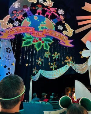 Matt Dallas Instagram - Disney dump. 🏰✨We visit Disneyland every year at Halloween time but this year we decided to kick of the holiday season by celebrating their first day of #DisneyFestivalOfTheHolidays and it was the most magical experience. There is no event we look forward to more as a family. Thank you Walt for creating a place so special. #Disneyland #WakandaForever @disneyparks @disneyland #hosted