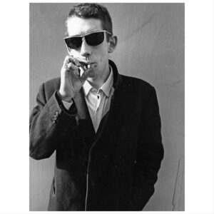 Matt Dillon Instagram - Shane MacGowan from Tipperary,  gambling and drinking at the age of five. Poetic genius, Thanks for bringing us the Pogues and all the great songs. RIP ☘️

#shanemacgowan #pogues