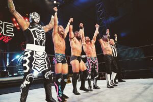 Matt Korklan Instagram - Siempre Mejor! @allelitewrestling @penta_zero_miedo @yogasault 
#PAC 
@reyfenixmx 
#prowrestling #luchalibre #wrestling #jacksonville #sydojo #dailysplace