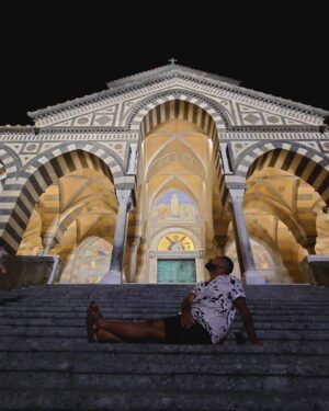 Matt Pardus Instagram - Z Amalfi jsme byli upřímně maličko zklamaní. Jasně, je to krásné městečko, ale spíše takové Instagramové kam většina lidí jezdí asi za pár fotkami nebo reelskem... Mini pláž, kde je na 2 m² asi 500 lidí a to maximálně metr od břehu 😂 Takže spíše tak projít, vychutnat si výhledy, přespat a někam dále, kde bude méně lidí 😉 Ale pár krásných chvil, míst a výhledů jsme si i tak našli 😉 A to hlavně díky super ubytování, které jsme našli nad celým Amalfi ve vesničce Pogerola... A takhle nějak to vypadalo ❤️
•
•
•
#amalfi #amalficoast #amalficoastitaly #amalfiküste #amalficoast_ #amalfigram #costieraamalfitana #costaamalfitana #italy #italie #italytravel #italygram #italytrip #cestovanie #cestujeme #cestovani #travelphotography #travelblog #berky #pavelberky #mattpardus #dnescestujem #italia #italyiloveyou #italylovers #igersamalficoast #italy❤️ #italy🇮🇹 #italy_vacations