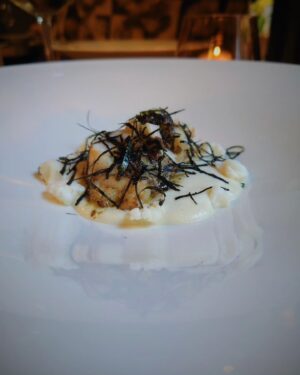 Matt Pardus Instagram - Dnes jsme opět navštívili @vzatisi_restaurant, kde jsme ochutnali speciální menu od michelinského šéfkuchaře @baptiste_renouard.off, které se v v Zátiší nyní podává až do 9.9. 😉 Tak pokud nemáte zrovna cestu do Francie, skočte si do této vynikající pražské restaurace na tohle menu a pokud váháte, tady máte malou ochutnávku a větší ve stories ❤️