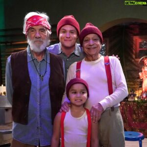 Matt Shively Instagram - Cheech. Chong. Camil. Plus Marshawn Lynch! When I tell you tomorrows back to back episodes of Lopez Vs Lopez are the best. I mean it. Truly one of the greatest experiences of my career. A must watch! On @nbc at 8 AND 8:30. Don’t miss history being made people!
