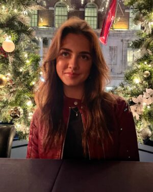 Mattea Conforti Instagram - Watch me progressively put on more layers
