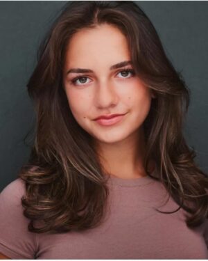 Mattea Conforti Instagram - New looks from @curtisandcort 🫶🫶