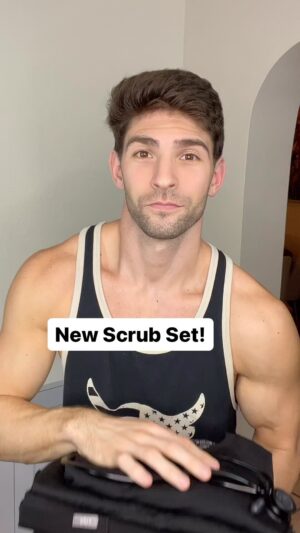 Matthew Andrews Instagram - New scrub set!! 1.2.3.4!

#nurse #reels #wearfigs #fashioninspo #scrubs #fashion #trends