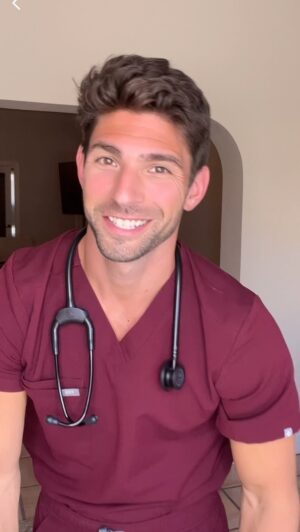 Matthew Andrews Instagram - Quick outfit change!! 

Also I have to get better lighting!!! 

#nurse #style #instagram #reels #creators