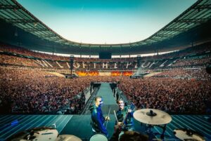 Matthew Bellamy Instagram - Thank you beautiful Paris!  We love you ❤️