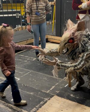 Matthew Bellamy Instagram - Was an honour to meet Muse fan @minjukang._ of @englishnationalballet performing The Nutcracker recently.  And Lovella got to meet The Mouse King!