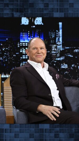 Matthew Berry Instagram - @matthewberrytmr is 𝘵𝘦𝘤𝘩𝘯𝘪𝘤𝘢𝘭𝘭𝘺 the highest grossing actor of all-time worldwide (on a per movie basis) for his role in @marvel’s #AvengersEndgame 😂 #FallonTonight