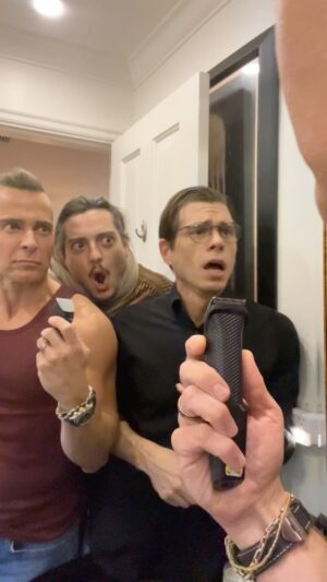 Matthew Lawrence Instagram - Bros grooming 🤣🤪💪🏼 #mirror #manscaping #men #bros #ready #grooming #work