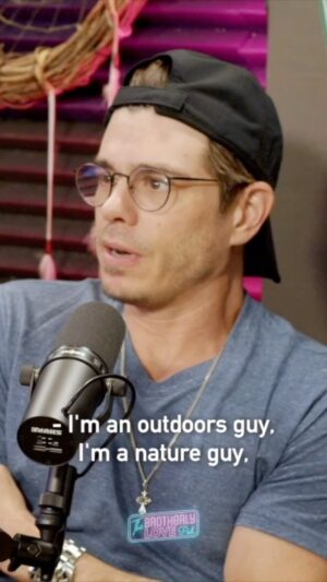 Matthew Lawrence Instagram - Just the bros on the pod this week! Got me fired up about saving the natural world again! 🌳🤪 #podcast #trees #naturelover #conservation #bros #family #work
