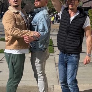 Matthew Lawrence Instagram - Do you check to make sure the car is locked repeatedly? Why do we do this?? 🤪🤣🔐 #bros #family #lunch #memory #fun #safety