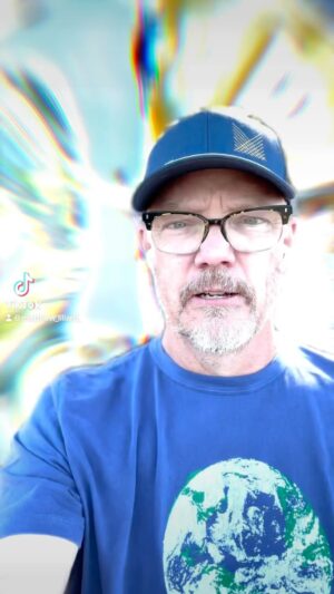 Matthew Lillard Instagram - Kickstarter my Heart. Tuesday. 9am. Sign up now. LINK IN BIO!