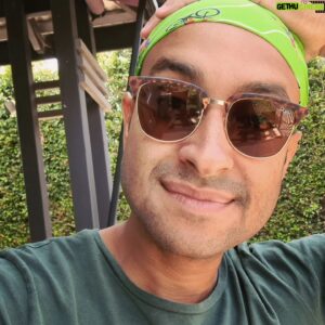 Matthew Okine Instagram - Donning my 'danna because next Friday Oct 27 is Canteen's #BandannaDay. This is green one is my current favourite because I've been riding my bike a lot recently and Sofia thinks one of the riders on the bandanna looks like me (which means he must look like an unfit old man puffing up even the smallest hill 😵). Canteen is a not-for-profit that provides free services and resources to young people who have - or have been affected by - cancer, and seeing as I was once a young person in that situation, they'll always have my support. Every single day, 63 young Aussies get told that they or a close family member has been diagnosed with cancer. With your support, we can make their journey that little bit more bearable. So #StandUpToCancer by grabbing yourself a bandanna at bandannaday[dot]org[au]. 🙌🏾 @canteen_aus