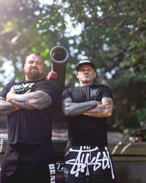 Matthew Pritchard Instagram - Leg day with @eddiehallwsm is now live on my YouTube channel. What a treat it was to be put through a leg workout by Eddie and to drive to the gym in his tank. Link in my stories. Enjoy

Sanchez edit incoming next week 👊🏽

#EddieHall #LegDay #TheBeast