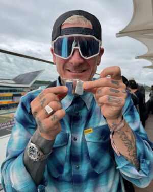 Matthew Pritchard Instagram - F1 🏎️

Silverstone you were a beauty 👊🏽. Thank you @jimmydrama1 @monsterenergy @hilton for an incredible weekend. Great to share it with Milo @miles_swyd never a dull moment mun

Cracking win by Mr Hamilton to top it off. 🏆

#F1 #MonsterEnergy #HiltonHotels