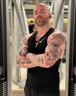 Matthew Santoro Instagram - Keeping promises to myself 💪🏻