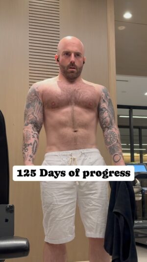 Matthew Santoro Instagram - 125 days of progress. The last two weeks I've skipped quite a bit with my diet. I lost sight of the goal and enjoyed myself too much. Starting today, and for the next 30 days minimum I am doing an ultra strict new fitness routine. Intermittent fast 16- 20 hours a day. Run 12 km every morning (fasted) Weights for 20 minutes at night. 1 gallon of water every day. Bed at 10 PM wake up at 6 AM. Calorie deficit with my primary diet being spinach and lean protein. This will continue until I get a six pack. See you in 30 days. #fitness #gym #motivation #gymmotivation #fit