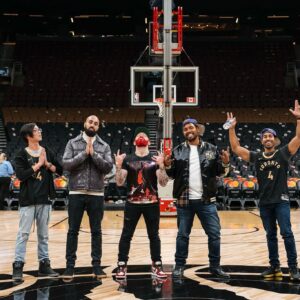 Matthew Santoro Instagram - Photo dump from a big night 👀 #courtside 📸: @nelcam