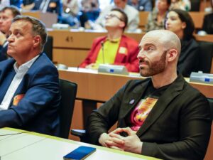 Matthew Santoro Instagram - On my final day here in Brussels I was honoured to give a brief talk in the EU Parliament. Surrounded by distinguished guests, politicians and leaders of industry I discussed how creators like myself have the ability, and in many ways responsibility, to leverage our platforms and followings to raise awareness (and when possible, funds) for important causes. One such cause was the launch of the European Cancer Community Foundation today, which aims to eliminate inequalities in cancer care and funding. Cancer is a disease will affect all of us at some point either directly or indirectly. I’ve lost family members from this horrible disease and had friends affected by it, which is why it’s close to my heart. I couldn’t be more proud to be a part of this initiative. My community and I have already raised tens of thousands for charity this year, including the Canadian Cancer Society, the Breast Cancer Research Foundation, and soon our efforts will expand overseas to Europe! As the foundation says, let’s do better together! (If you’re interested in supporting this amazing initiative, check out the link in my bio!) #europe #europetravel #belgium #cancer #cancerresearch #charity #charityevent #travel #travelling