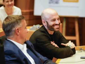 Matthew Santoro Instagram - On my final day here in Brussels I was honoured to give a brief talk in the EU Parliament. Surrounded by distinguished guests, politicians and leaders of industry I discussed how creators like myself have the ability, and in many ways responsibility, to leverage our platforms and followings to raise awareness (and when possible, funds) for important causes. One such cause was the launch of the European Cancer Community Foundation today, which aims to eliminate inequalities in cancer care and funding. Cancer is a disease will affect all of us at some point either directly or indirectly. I’ve lost family members from this horrible disease and had friends affected by it, which is why it’s close to my heart. I couldn’t be more proud to be a part of this initiative. My community and I have already raised tens of thousands for charity this year, including the Canadian Cancer Society, the Breast Cancer Research Foundation, and soon our efforts will expand overseas to Europe! As the foundation says, let’s do better together! (If you’re interested in supporting this amazing initiative, check out the link in my bio!) #europe #europetravel #belgium #cancer #cancerresearch #charity #charityevent #travel #travelling