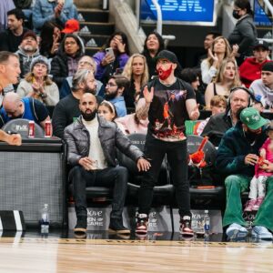 Matthew Santoro Instagram - Photo dump from a big night 👀 #courtside 📸: @nelcam