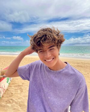 Matthew Sato Instagram - DOOGIE KAMEALOHA MD SEASON 2 OUT NOW ON DISNEY  !!!! STREAM NOW 🌊🌴