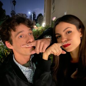 Matthew Underwood Instagram - Being silly with friends. @victoriajustice #sillysquad #FingerMustache